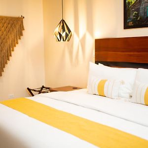 Deluxe King Suite